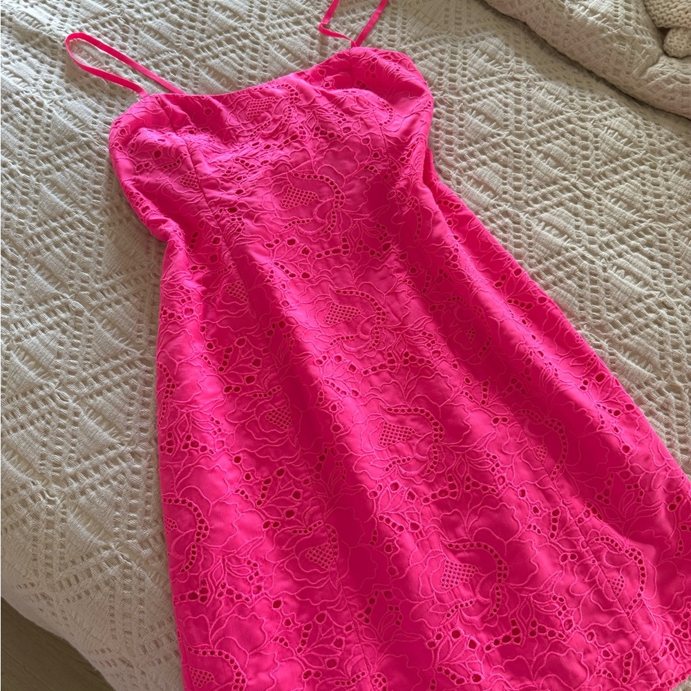 Lilly Pulitzer 2024 Vibrant Pink Eyelet Dress size 2 like new